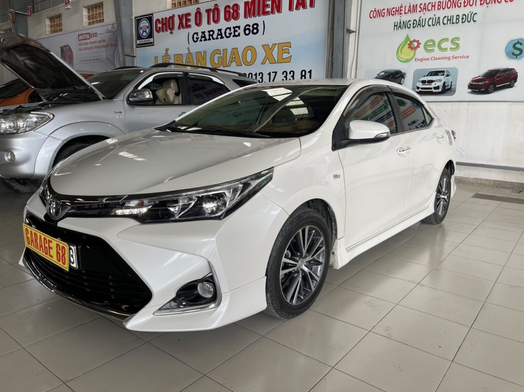 Toyota Altis 1.8 CVT 2020
