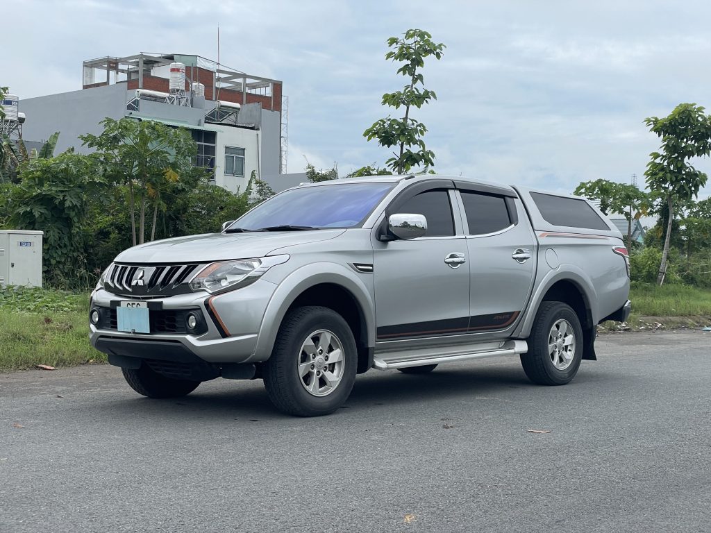 Mitsubitshi Triton 2019 số tự động