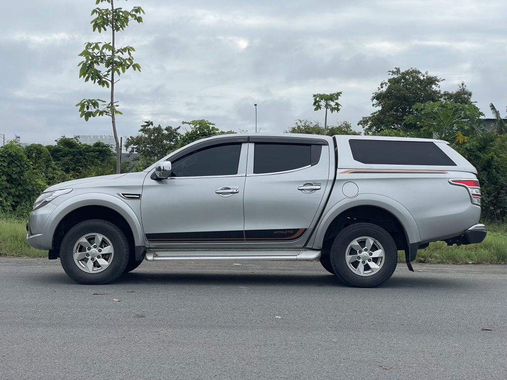 Mitsubitshi Triton 2019 số tự động