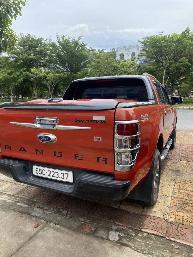 Ranger Wildtrack máy dầu 3.2 2015 AT