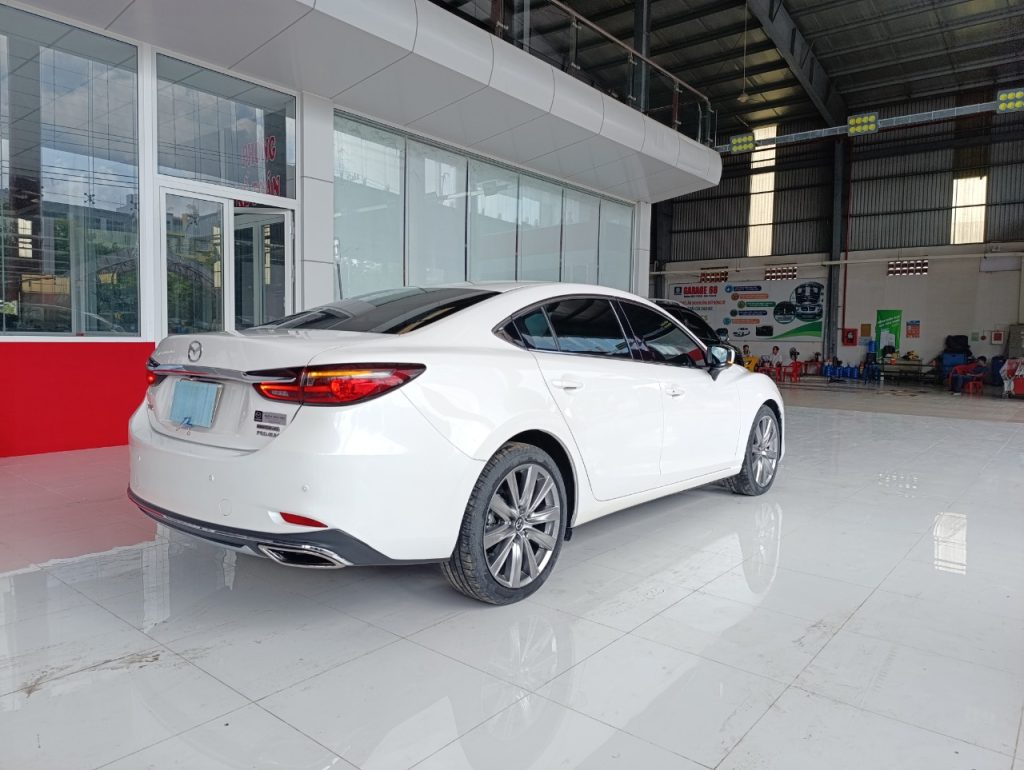 Mazda 6 2.0 premium  2022