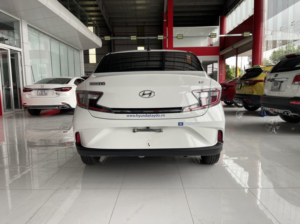 Hyunhdai I10 MT bảng Base 2023