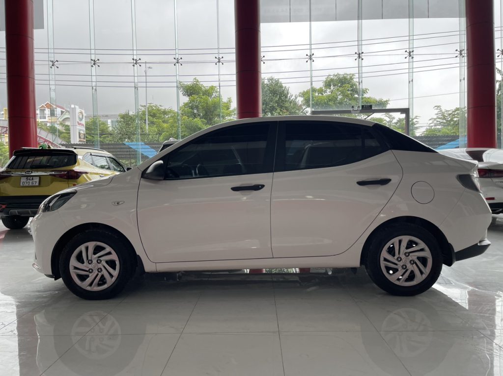 Hyunhdai I10 MT bảng Base 2023