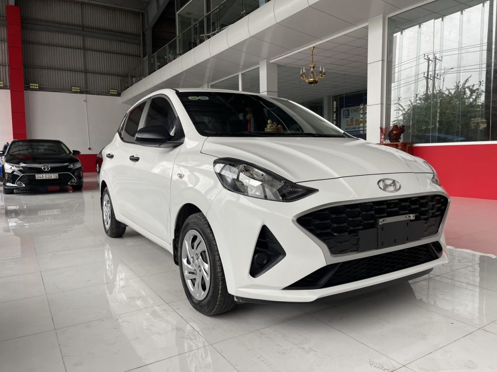 Hyunhdai I10 MT bảng Base 2023