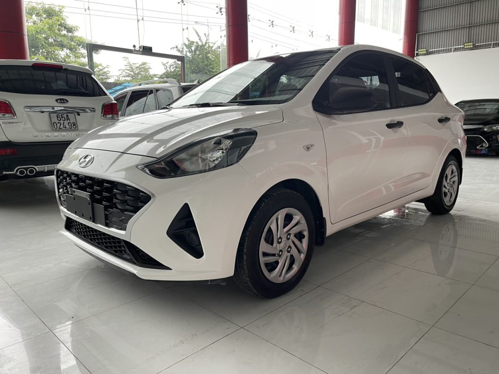 Hyunhdai I10 MT bảng Base 2023