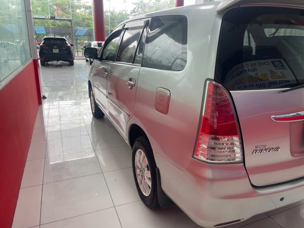 Innova 2010 số sàn