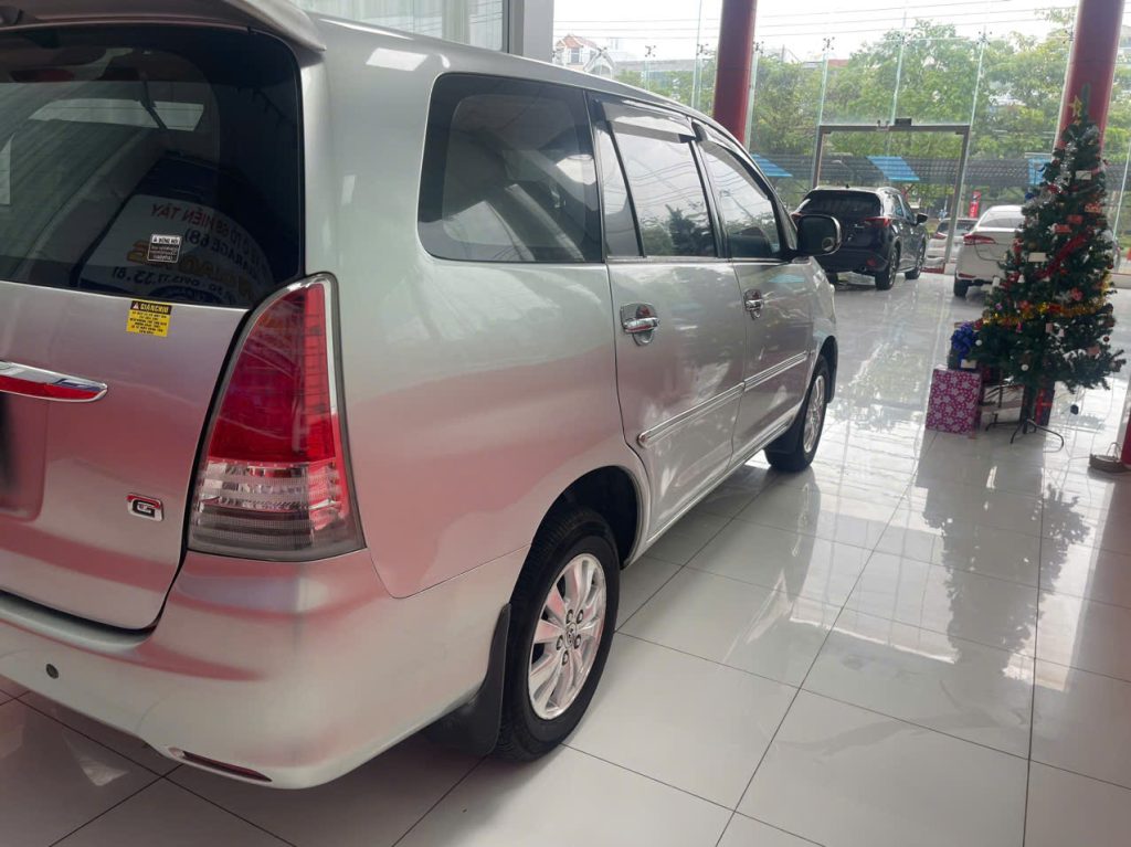 Innova 2010 số sàn