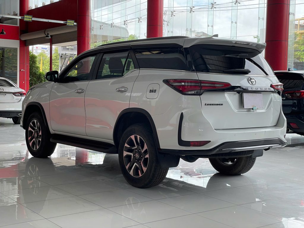 Toyota Fortuner Legender 4×2 Dầu 2021