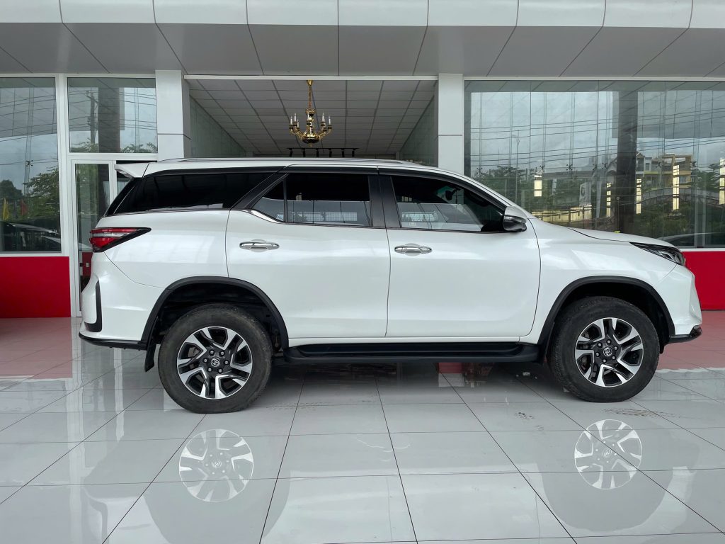 Toyota Fortuner Legender 4×2 Dầu 2021