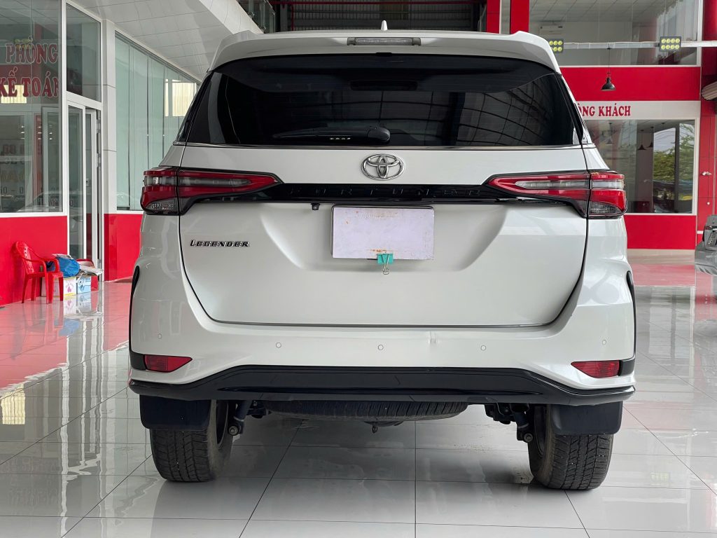 Toyota Fortuner Legender 4×2 Dầu 2021