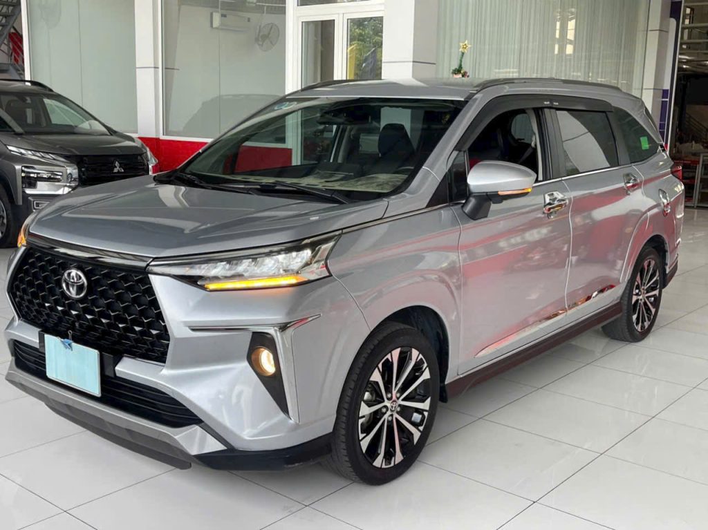 TOYOTA VELOZ TOP 2022