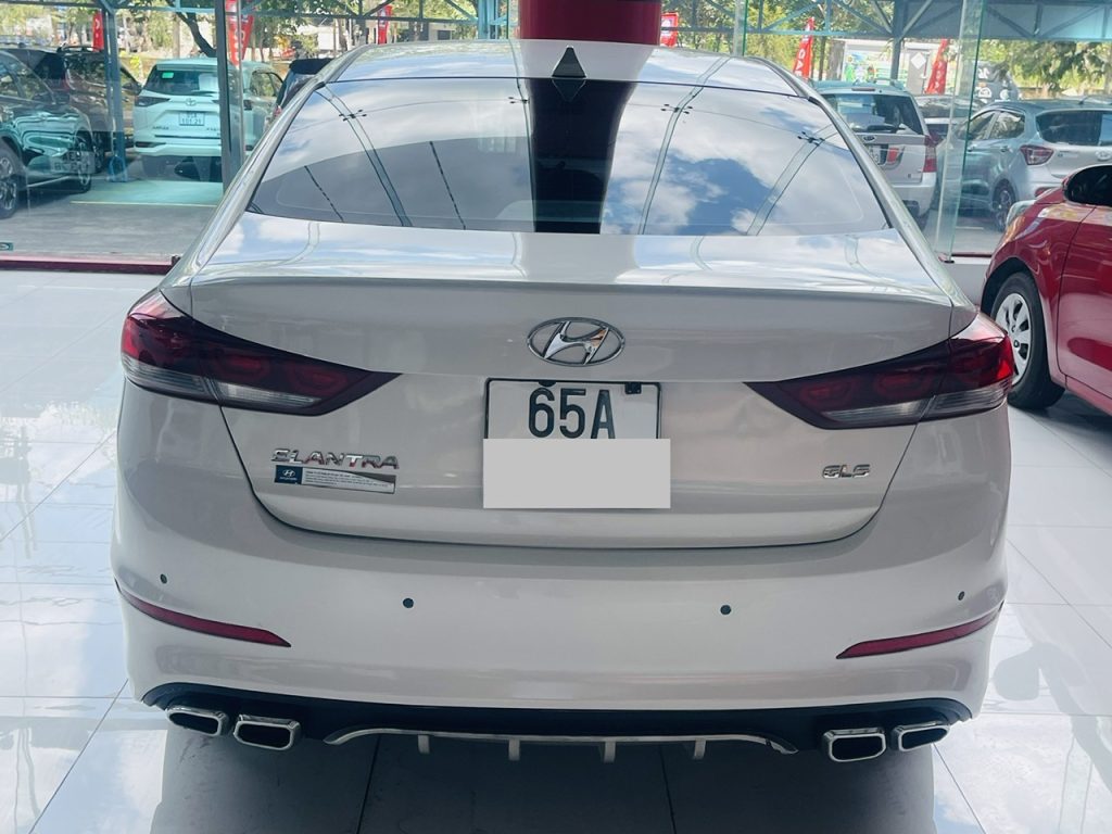 Hyundai Elantra 2018