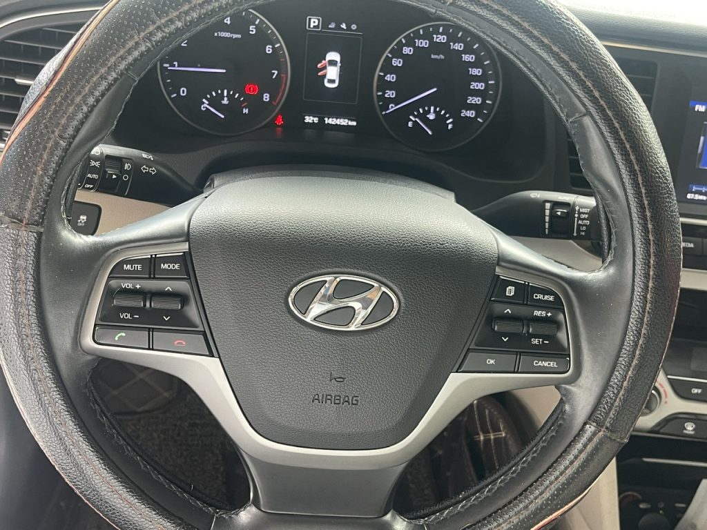 Hyundai Elantra 2018