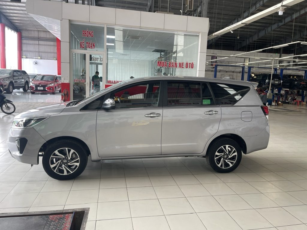 Toyota Innova 2.0G 2022